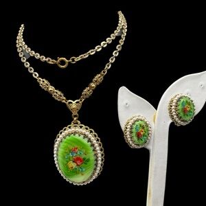 Fabulous West Germany Green Porphyr Glass Necklace Earrings Hand Painted